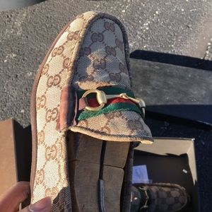 Gucci shoes